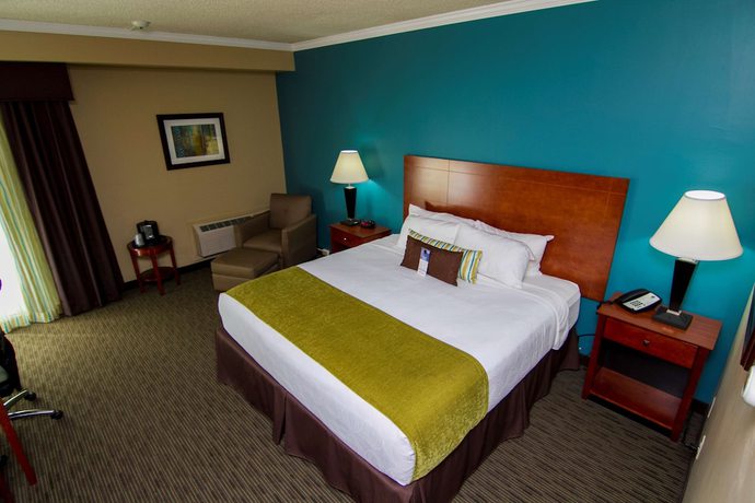 Imagen de la habitación del Hotel Best Western Plus Plattsburgh. Foto 9
