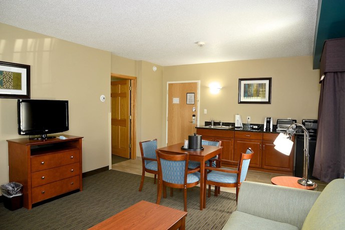 Imagen de la habitación del Hotel Best Western Plus Plattsburgh. Foto 18