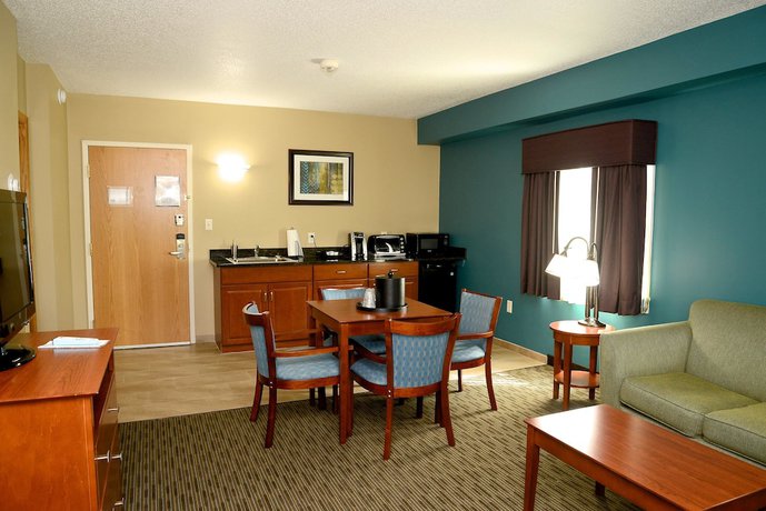 Imagen de la habitación del Hotel Best Western Plus Plattsburgh. Foto 19