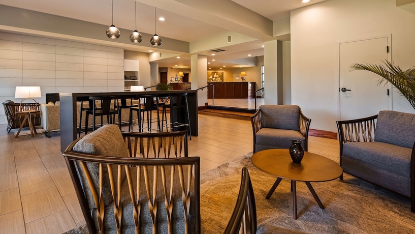 Imagen de los interiores del Hotel Best Western Plus Plaza By The Green. Foto 17