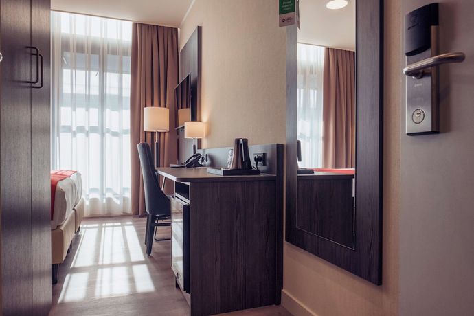 Imagen de la habitación del Hotel Best Western Plus Plaza Den Haag City Center. Foto 5