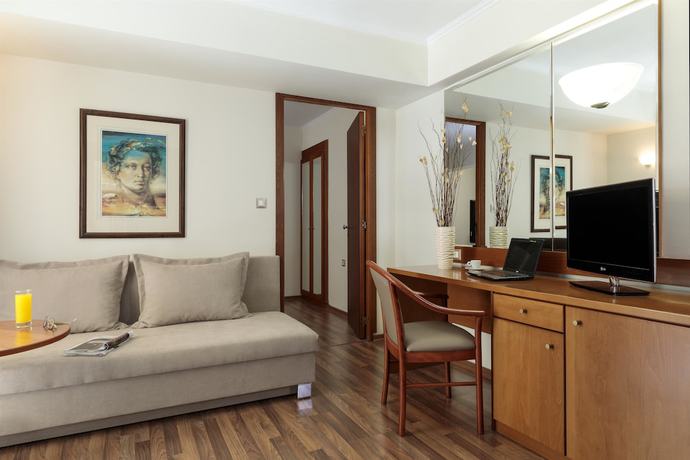 Imagen de la habitación del Hotel Best Western Plus Plaza. Foto 16