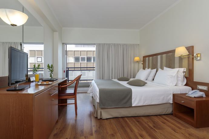 Imagen de la habitación del Hotel Best Western Plus Plaza. Foto 18