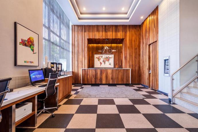 Imagen de los interiores del Hotel Best Western Plus Plaza, Long Island City. Foto 13