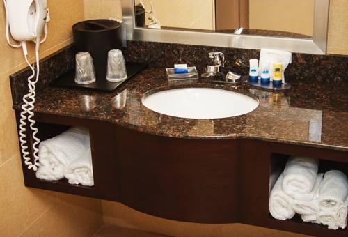 Imagen de la habitación del Hotel Best Western Plus Poconos. Foto 5