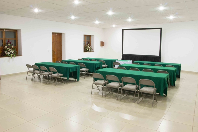 Imagen de los interiores del Hotel Best Western Plus Posada De Don Vasco. Foto 15