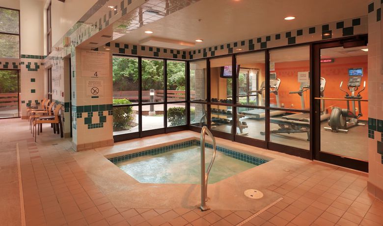 Imagen de la piscina del Hotel Best Western Plus Provo University Inn. Foto 18