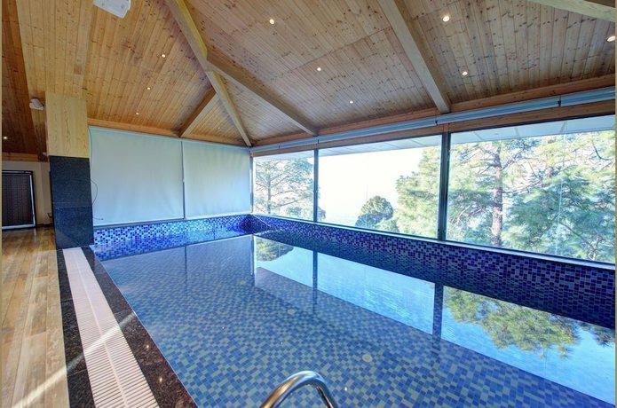 Imagen de la piscina del Hotel Best Western Plus Revanta. Foto 20
