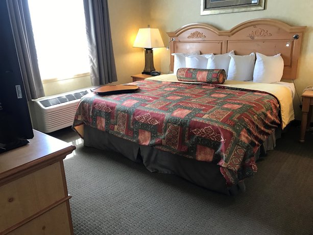 Imagen de la habitación del Hotel Best Western Plus Revere Inn & Suites. Foto 16