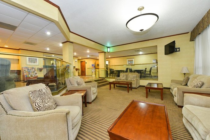 Imagen de los interiores del Hotel Best Western Plus Richmond Airport. Foto 6