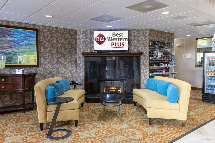 Imagen de los interiores del Hotel Best Western Plus Richmond Hill Inn. Foto 16