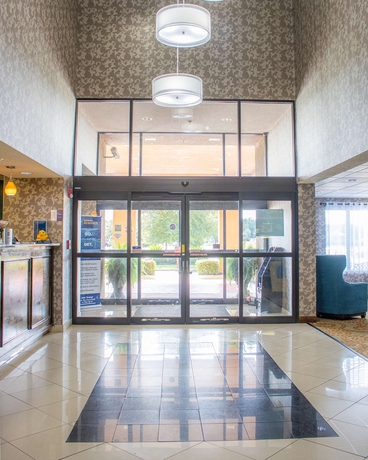 Imagen de los interiores del Hotel Best Western Plus Richmond Hill Inn. Foto 19