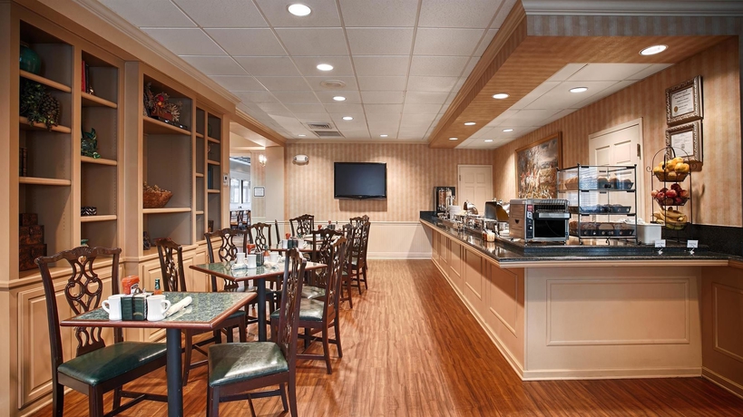 Imagen del bar/restaurante del Hotel Best Western Plus Richmond Inn and Suites-Baton Rouge. Foto 3