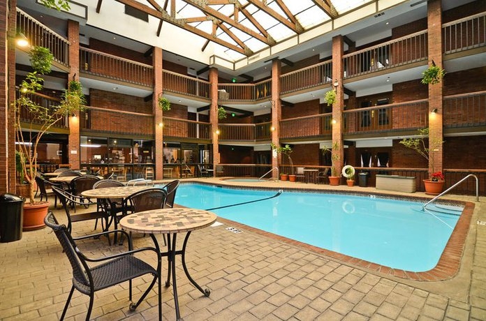 Imagen de la piscina del Hotel Best Western Plus Rio Grande Inn, Durango. Foto 8