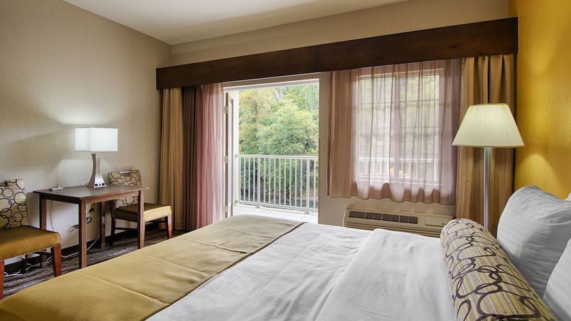 Imagen de la habitación del Hotel Best Western Plus River Escape Inn And Suites. Foto 15