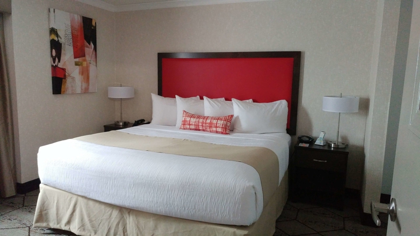 Imagen de la habitación del Hotel Best Western Plus Rose City Suites. Foto 1
