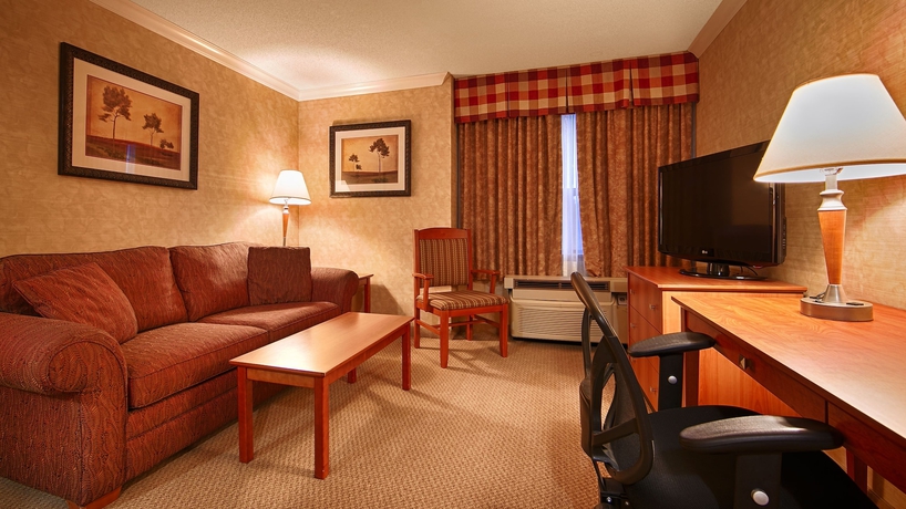 Imagen de la habitación del Hotel Best Western Plus Rose City Suites. Foto 13