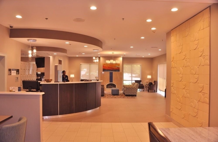 Imagen de los interiores del Hotel Best Western Plus Roswell / Alpharetta. Foto 12