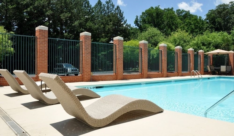 Imagen de la piscina del Hotel Best Western Plus Roswell / Alpharetta. Foto 16