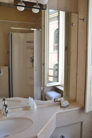 Imagen de la habitación del Hotel Best Western Plus Royal Superga. Foto 11