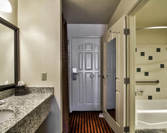 Imagen de la habitación del Hotel Best Western Plus Salinas Valley Inn and Suites. Foto 6