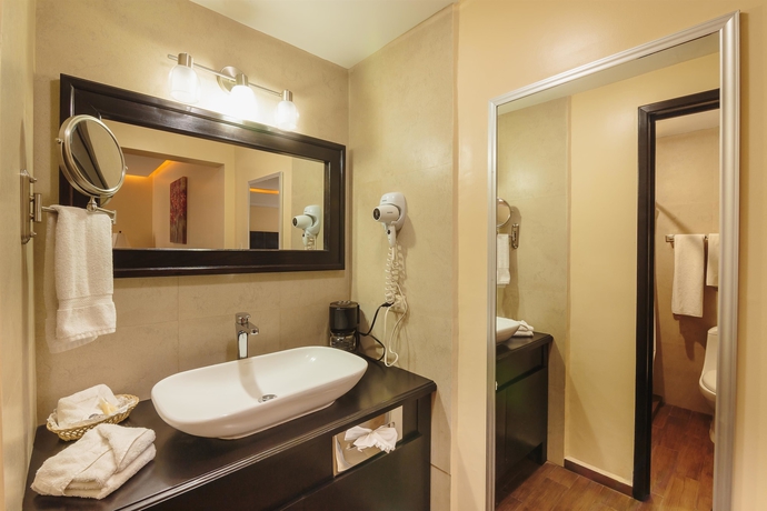 Imagen de la habitación del Hotel Best Western Plus San Jorge. Foto 13