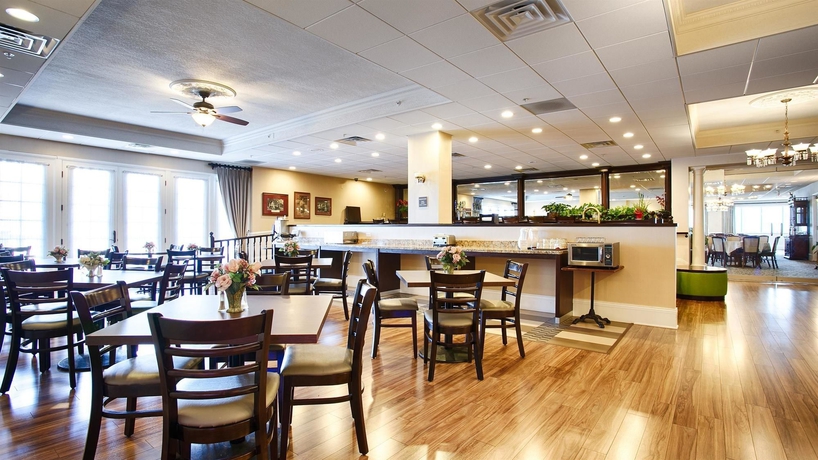 Imagen del bar/restaurante del Hotel Best Western Plus San Pedro Hotel and Suites. Foto 3