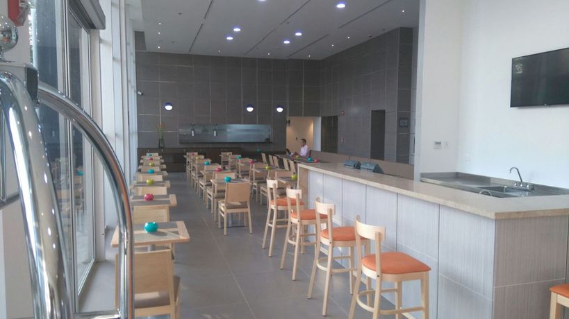 Imagen del bar/restaurante del Hotel Best Western Plus Santa Marta. Foto 3