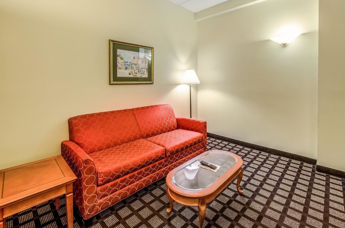 Imagen de la habitación del Hotel Best Western Plus Savannah Gateway. Foto 11