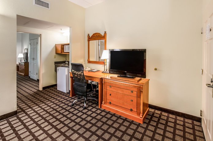 Imagen de la habitación del Hotel Best Western Plus Savannah Gateway. Foto 15