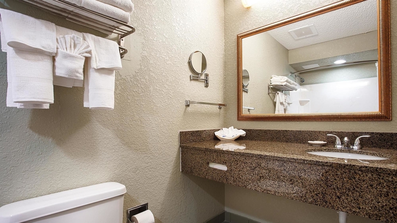 Imagen de la habitación del Hotel Best Western Plus Sebastian Hotel and Suites. Foto 5