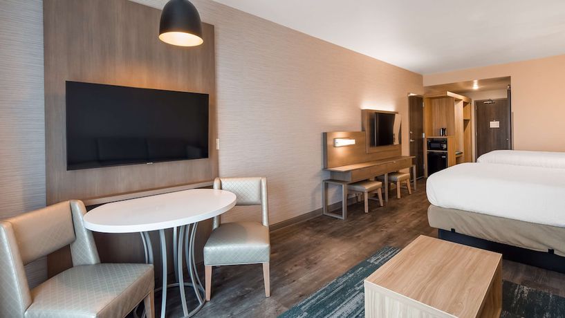 Imagen de los interiores del Hotel Best Western Plus Settlers Point. Foto 20