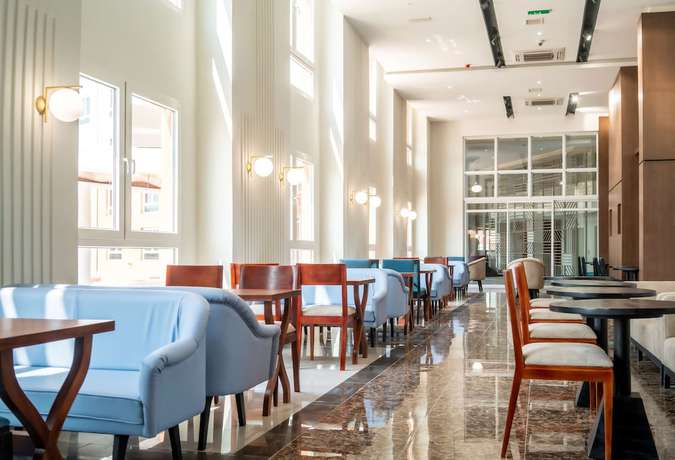 Imagen del bar/restaurante del Hotel Best Western Plus Soaho Douala Airport. Foto 3