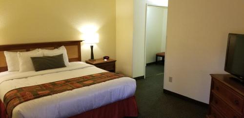 Imagen de la habitación del Hotel Best Western Plus Sonora Oaks and Conference Center. Foto 6