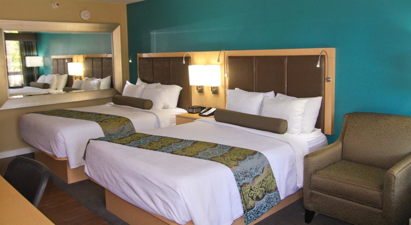 Imagen de la habitación del Hotel Best Western Plus South Coast Inn. Foto 6