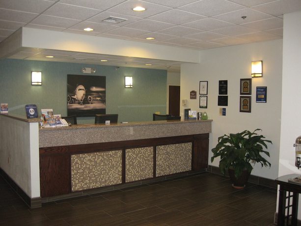 Imagen de los interiores del Hotel Best Western Plus Springfield Airport Inn. Foto 20