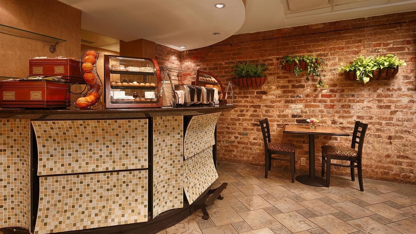 Imagen del bar/restaurante del Hotel Best Western Plus St. Christopher. Foto 3