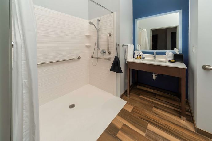 Imagen de la habitación del Hotel Best Western Plus St. Louis Airport. Foto 7