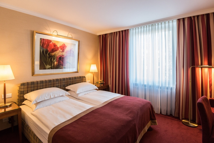 Imagen de los interiores del Hotel Best Western Plus St. Raphael. Foto 14