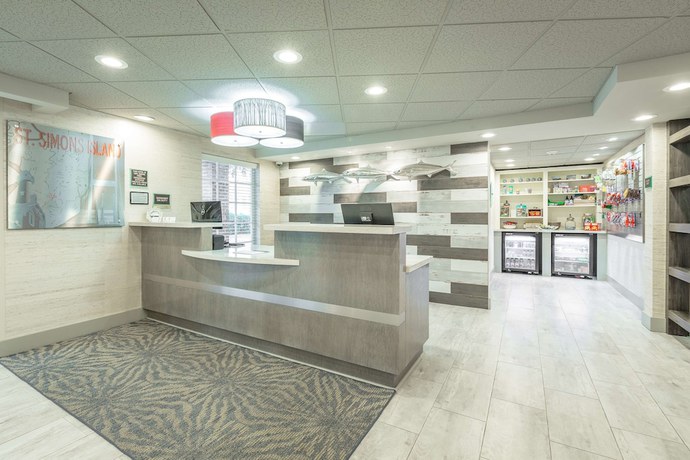 Imagen de los interiores del Hotel Best Western Plus St. Simons. Foto 20