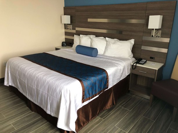 Imagen de la habitación del Hotel Best Western Plus Stadium Inn. Foto 8