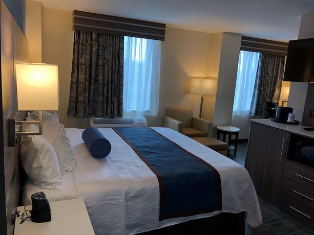 Imagen de la habitación del Hotel Best Western Plus Stadium Inn. Foto 12