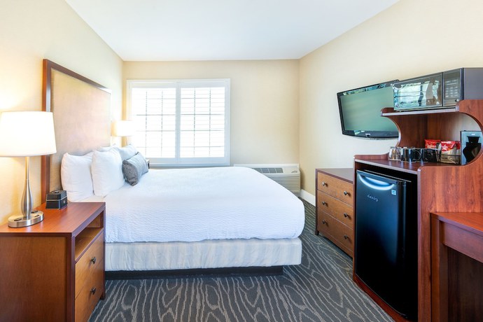 Imagen de la habitación del Hotel Best Western Plus Stevenson Manor. Foto 12