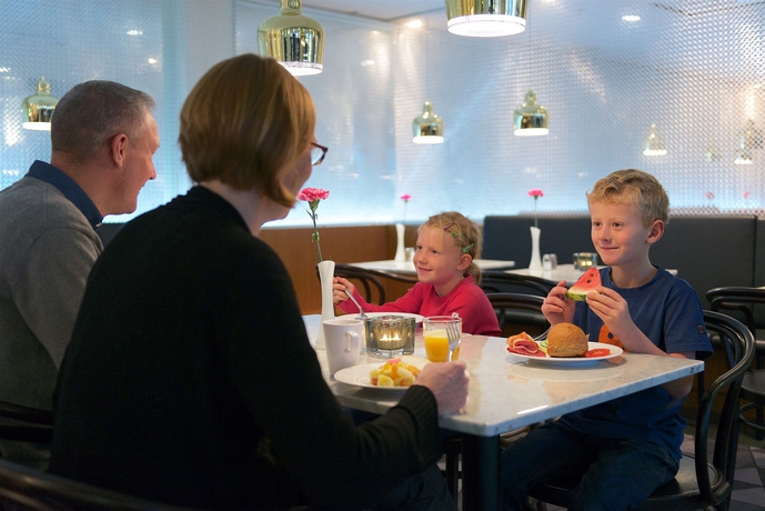 Imagen del bar/restaurante del Hotel Best Western Plus Sthlm Bromma. Foto 5