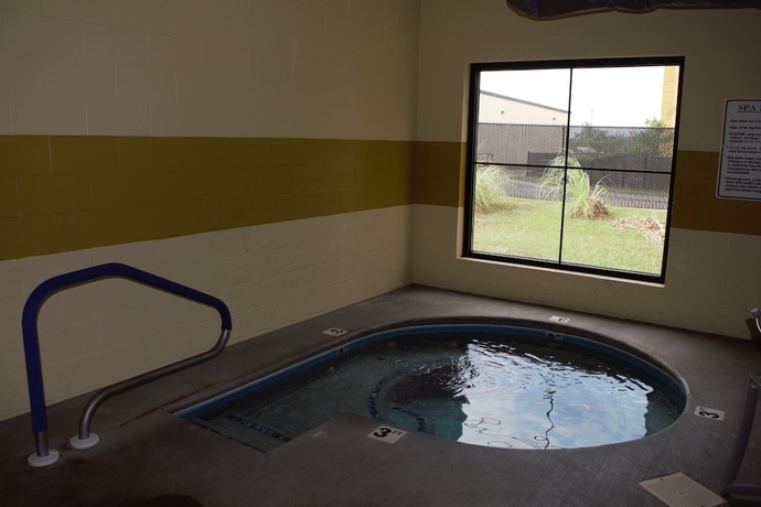 Imagen de la piscina del Hotel Best Western Plus Strawberry Inn and Suites. Foto 18