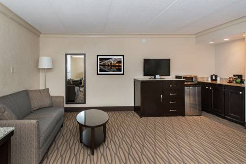 Imagen de la habitación del Hotel Best Western Plus Strongsville Cleveland. Foto 6