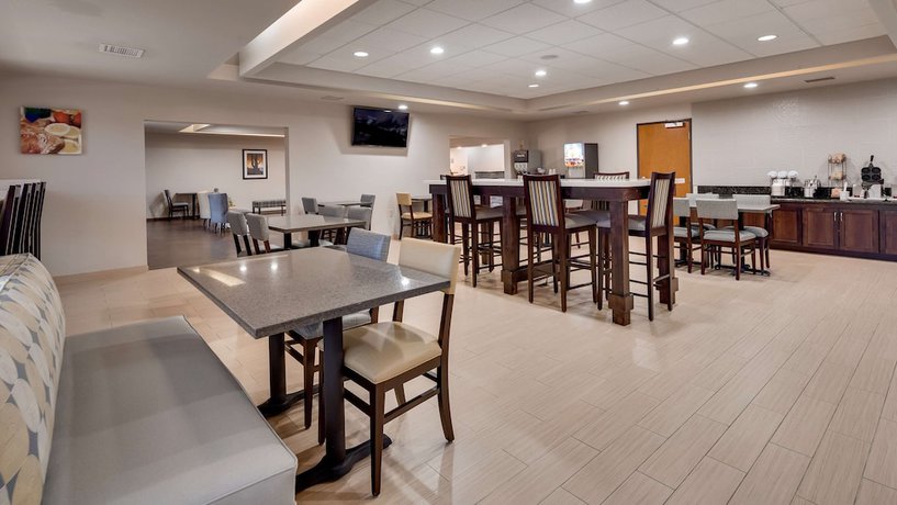 Imagen de los interiores del Hotel Best Western Plus Surprise-Phoenix NW. Foto 18