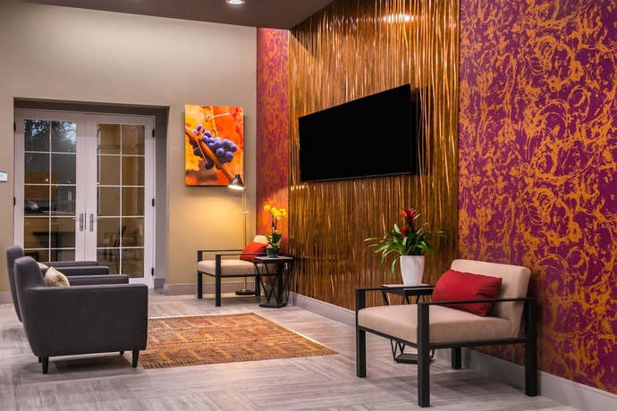 Imagen de los interiores del Hotel Best Western Plus Temecula Wine Country Andsuites. Foto 15