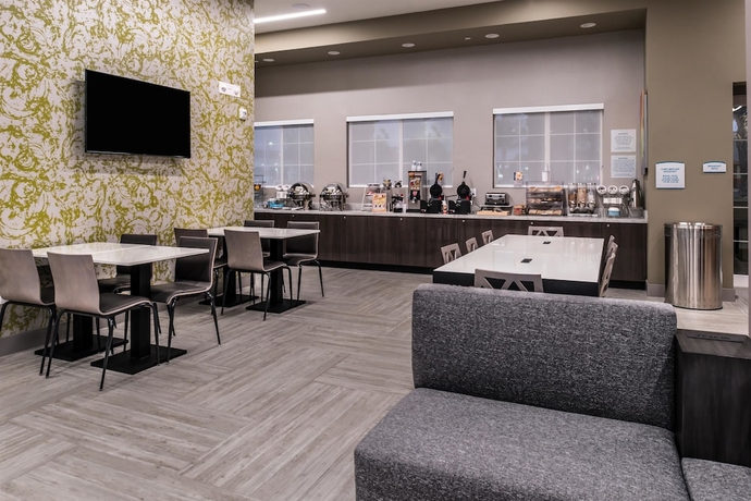 Imagen de los interiores del Hotel Best Western Plus Temecula Wine Country Andsuites. Foto 19