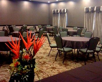 Imagen de los interiores del Hotel Best Western Plus Texoma Hotel & Suites. Foto 14